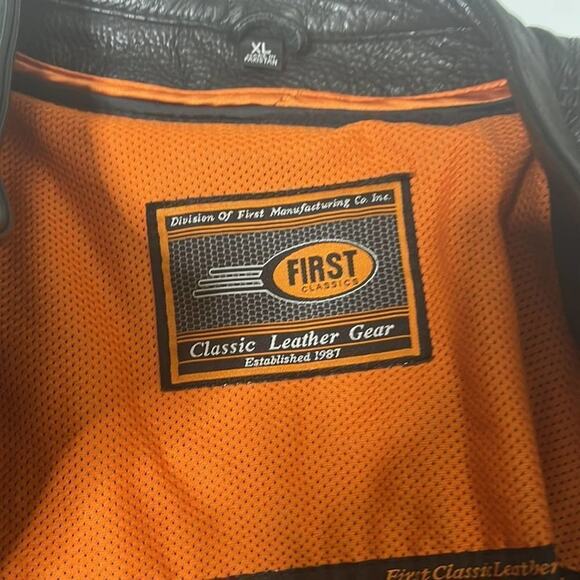 NWOT LEATHER BIKER JACKET SIZE XL - Picture 10 of 15